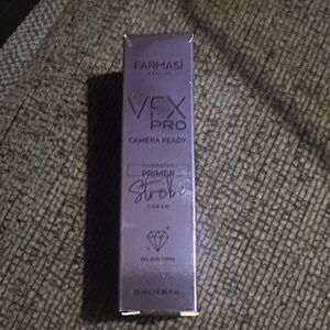 Farmasi VFX Pro Illuminating Primer in Purple